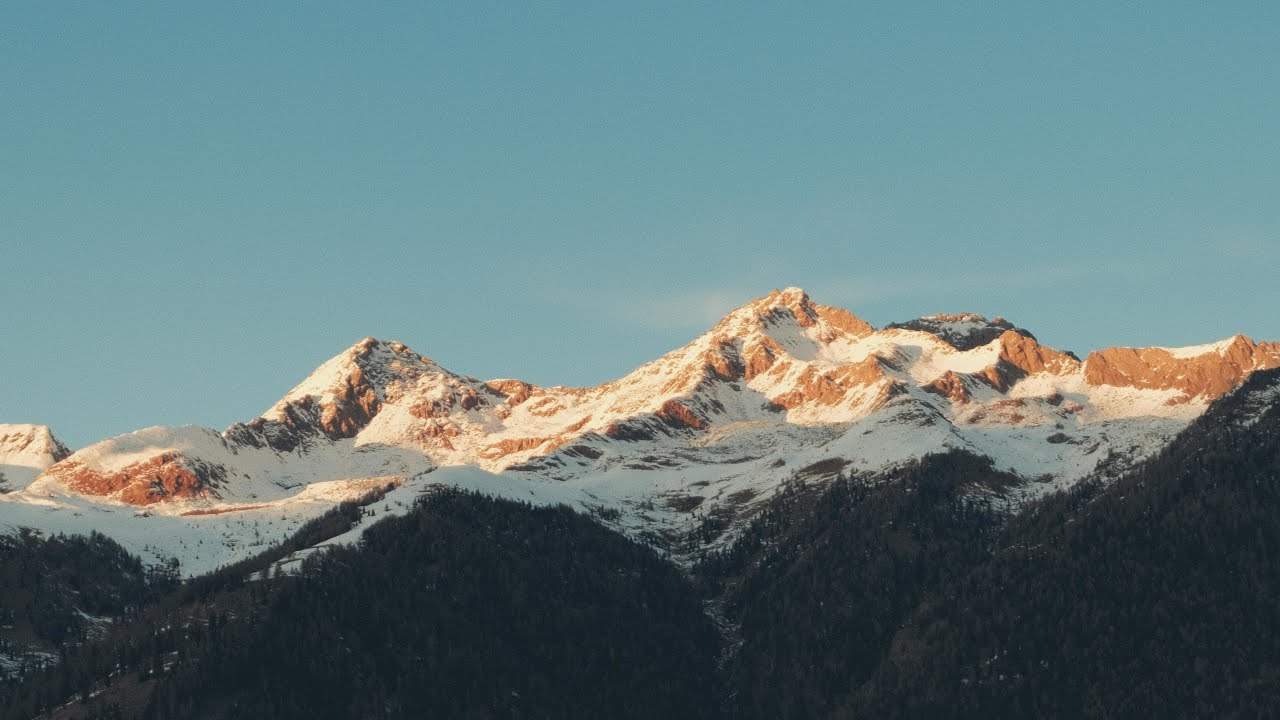 Sappheiros – Summit 🌄 | Uplifting Chillstep & Ambient Electronic Music