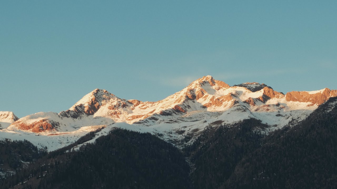 Sappheiros – Summit 🌄 | Uplifting Chillstep & Ambient Electronic Music